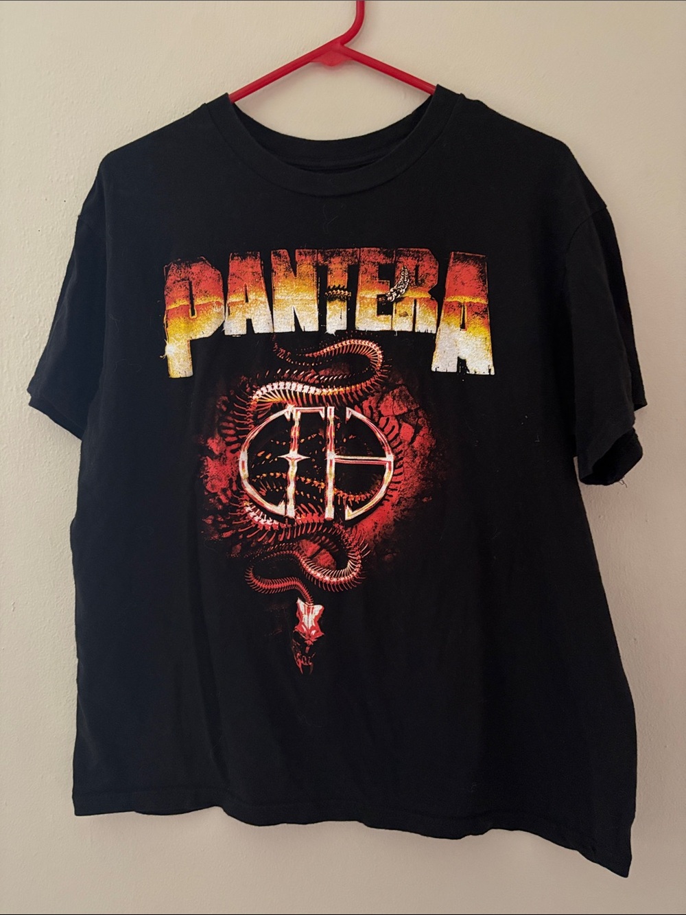Pantera Black Graphic Short Sleeve Tee - Black/Red